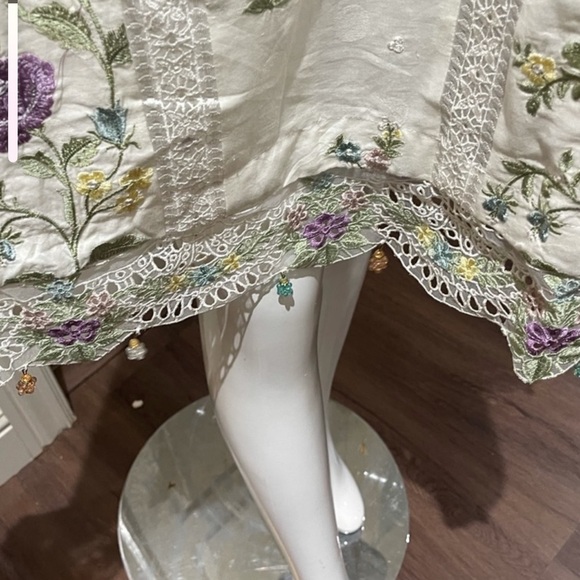 Pakistani branded dress - Picture 9 of 13